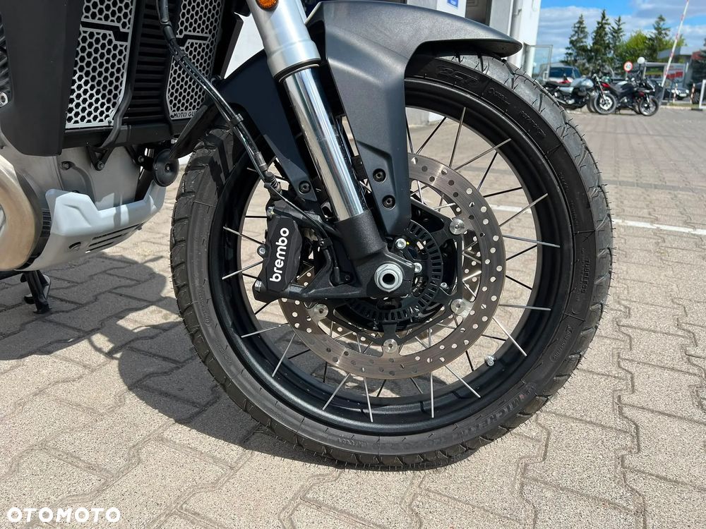 Moto Guzzi Stelvio - 9