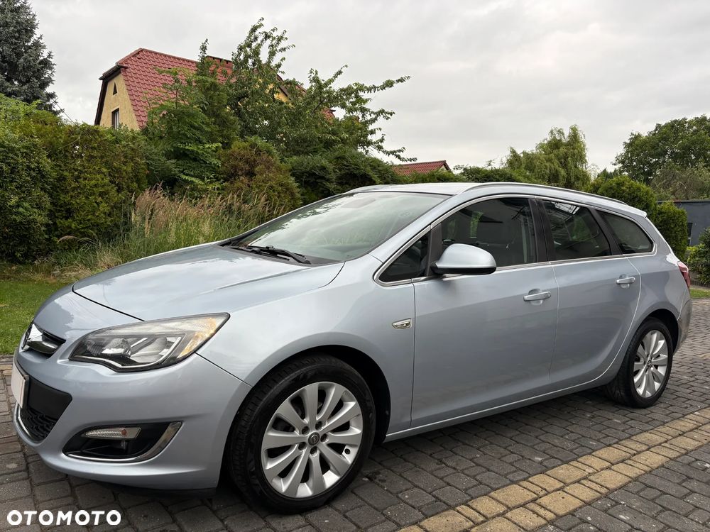 Opel Astra 1.4 Turbo Cosmo - 4