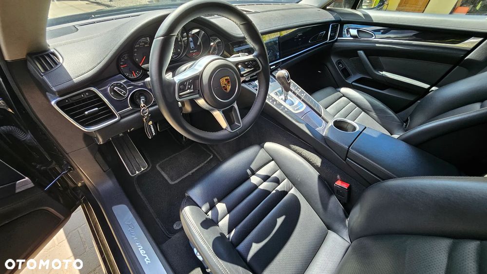 Porsche Panamera PDK - 9