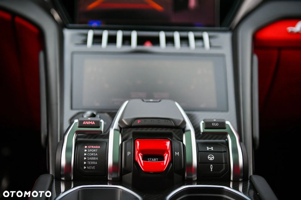 Lamborghini Urus Standard - 31