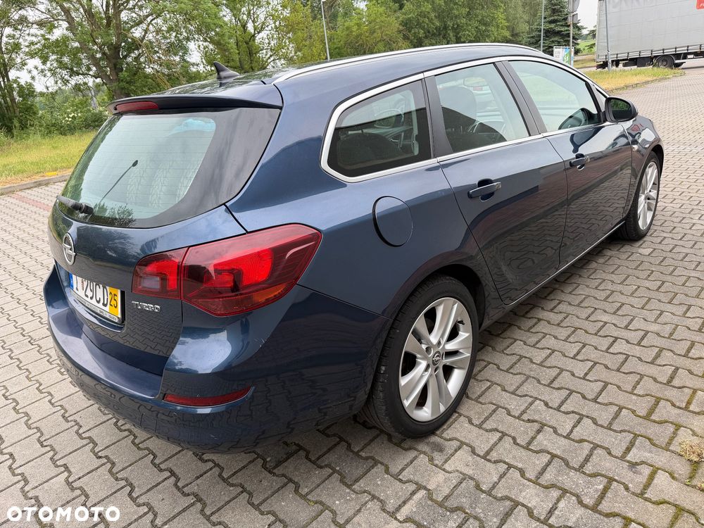 Opel Astra 1.6 Turbo Edition - 4