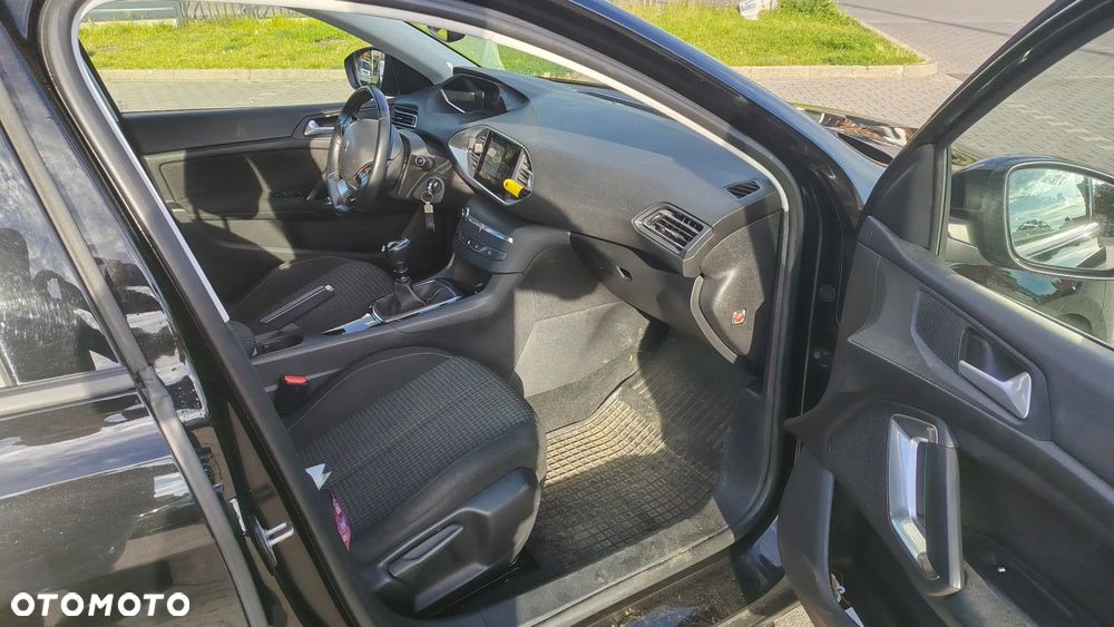 Peugeot 308 - 19