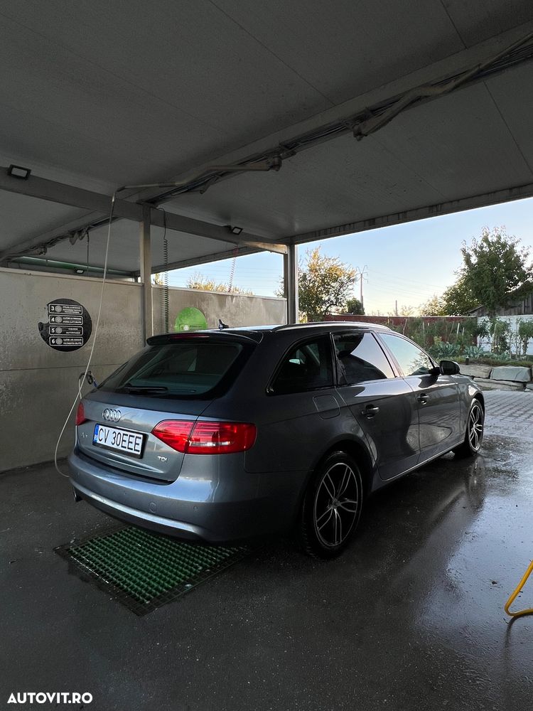 Audi A4 Avant 2.0 TDI - 5