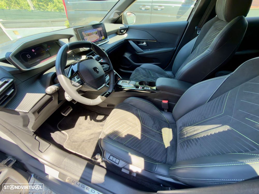 Peugeot 208 1.2 Hybrid GT e-DCS6 - 10