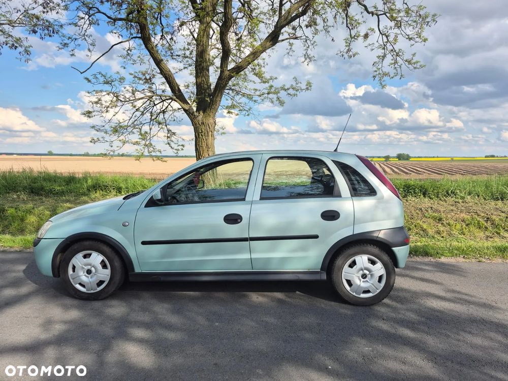 Opel Corsa - 1