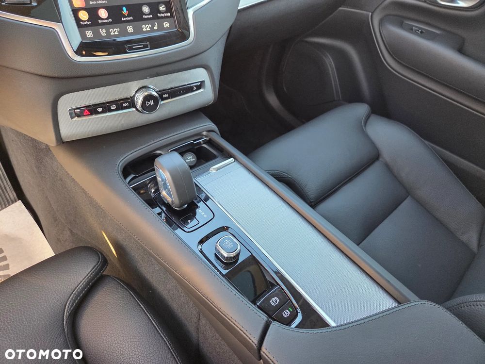 Volvo XC 90 B5 D AWD Plus Bright - 25