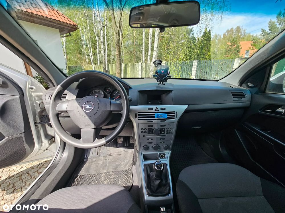Opel Astra 1.3 CDTI - 9