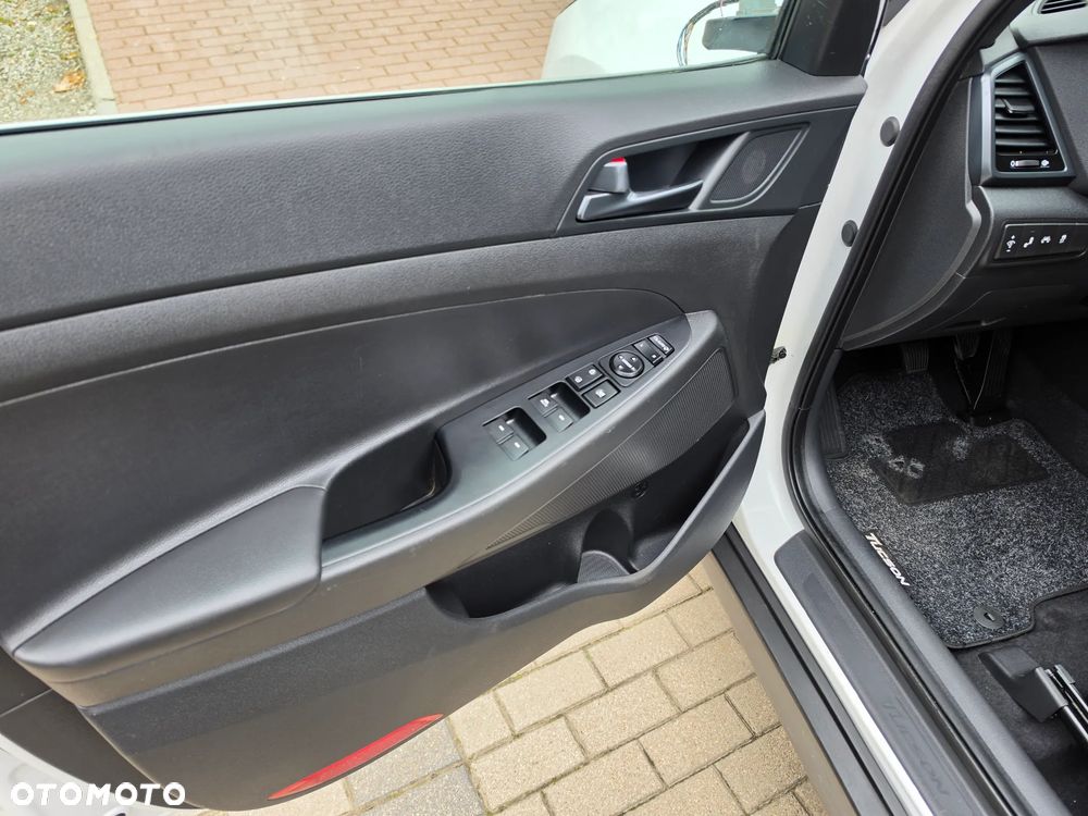 Hyundai Tucson 1.6 GDi 2WD Premium - 16