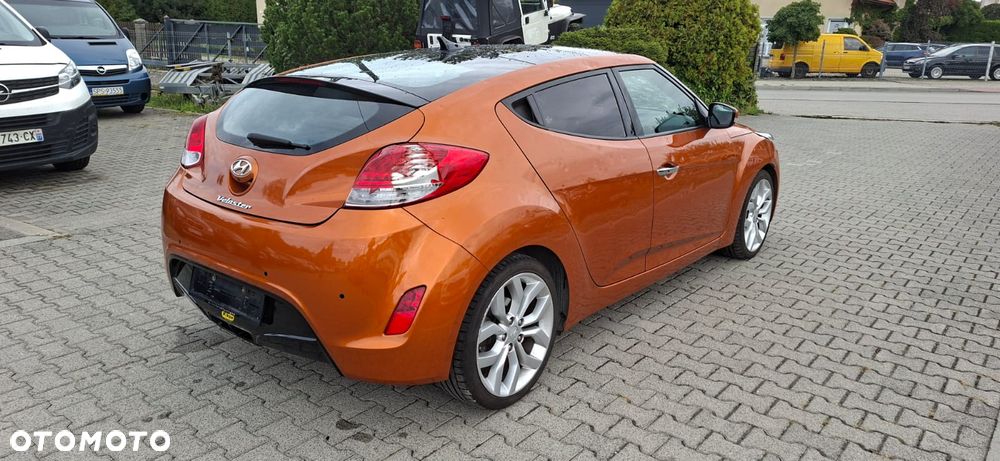 Hyundai Veloster 1.6 DCT Premium - 4