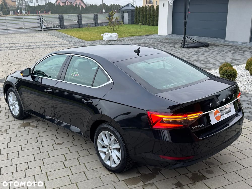 Skoda Superb 2.0 TDI Ambition DSG - 20