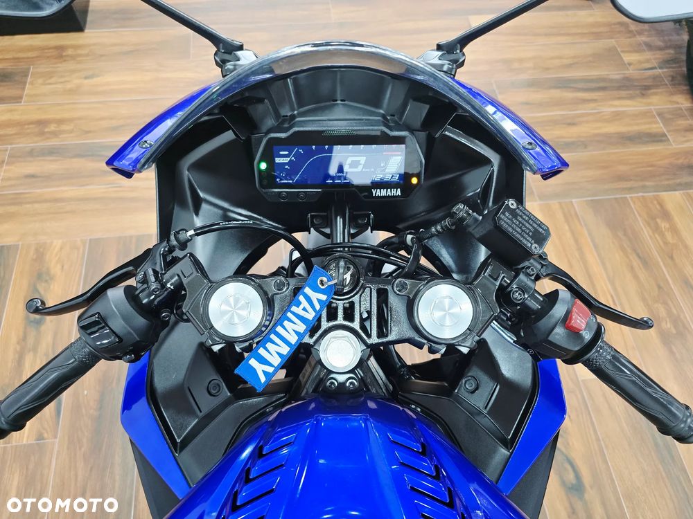 Yamaha YZF - 13