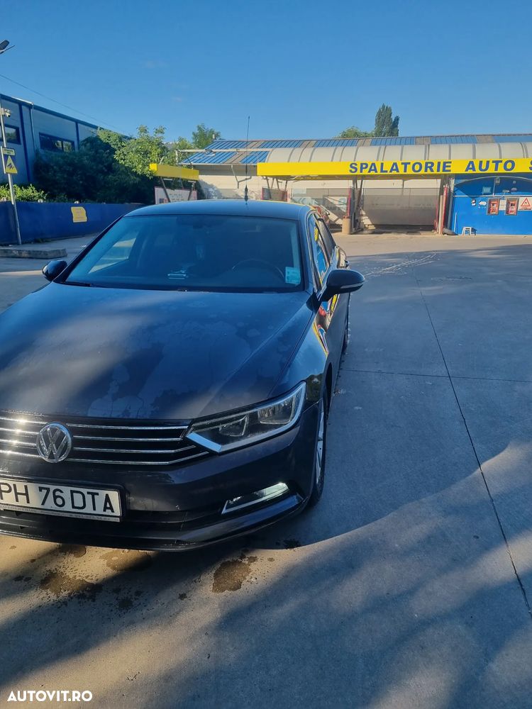 Volkswagen Passat 1.6 TDI Comfortline - 1