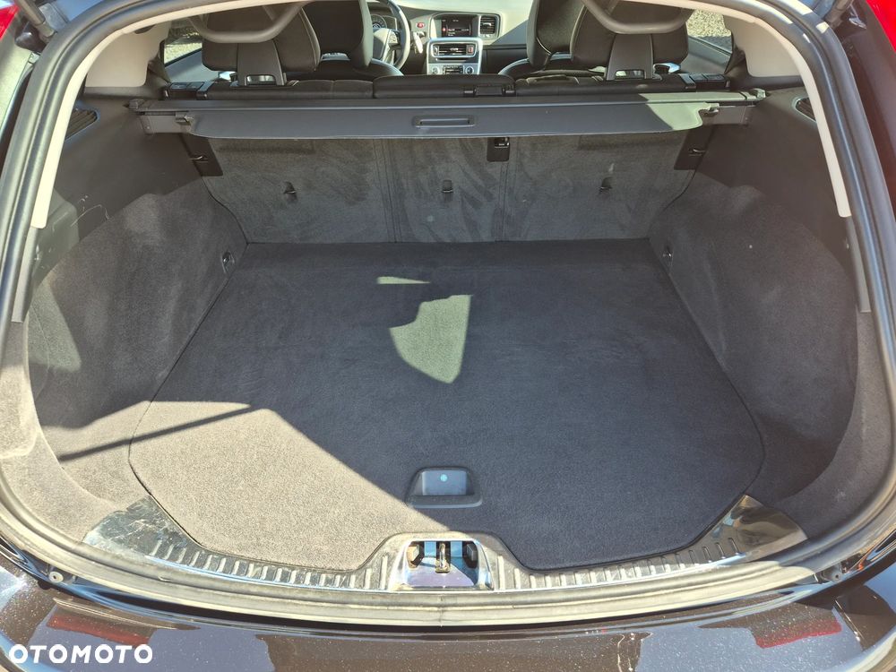 Volvo V60 D3 Momentum - 29