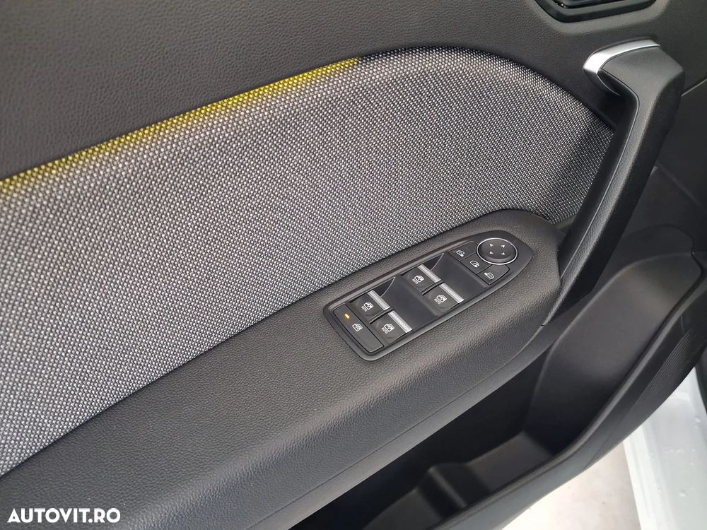 Renault Captur TCe 140 EDC Intense - 17