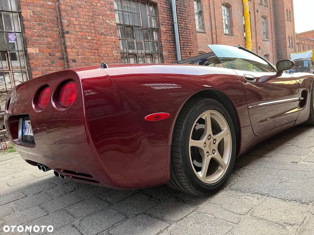 Chevrolet Corvette Convertible 5.7 - 12