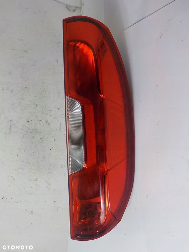 FIAT DOBLO II LIFT LAMPA PRAWA TYŁ TYLNA - 3