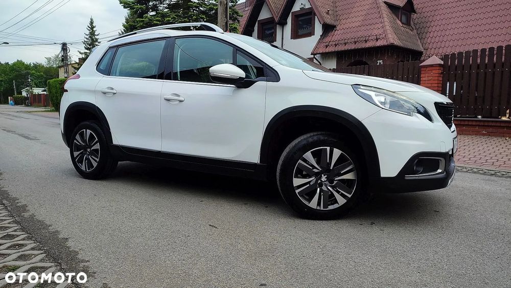 Peugeot 2008 1.2 Pure Tech Style S&S - 1