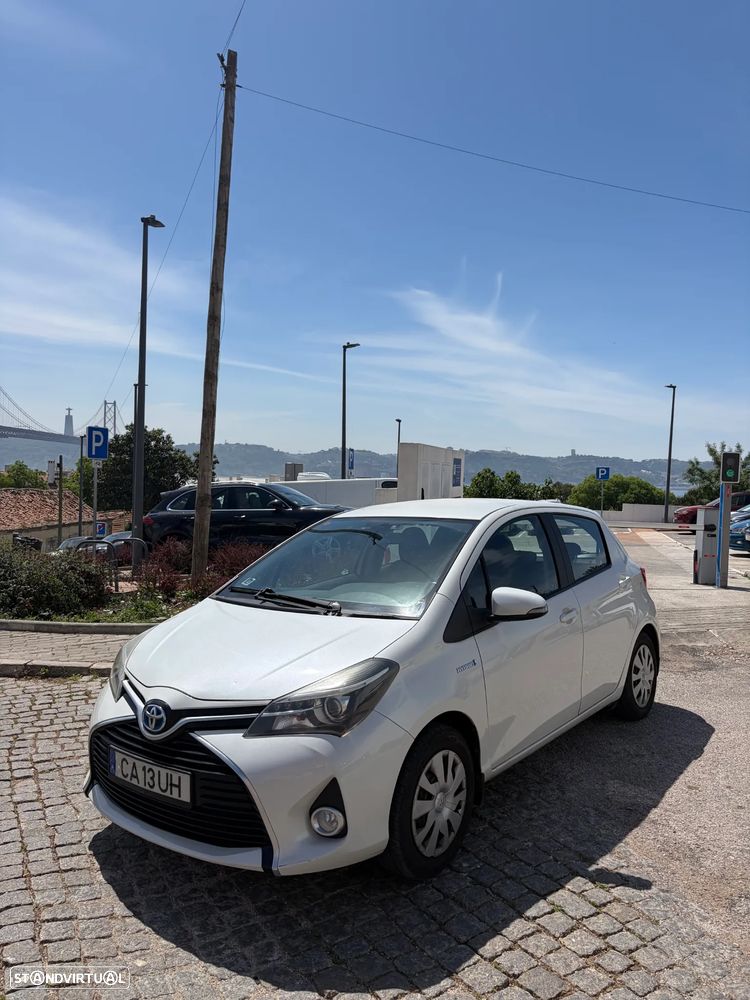 Toyota Yaris 1.5 HSD Comfort+Navi - 1