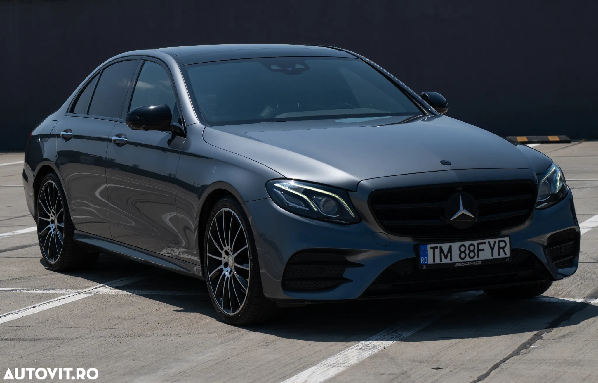 Mercedes-Benz E 220 d 9G-TRONIC AMG Line - 35