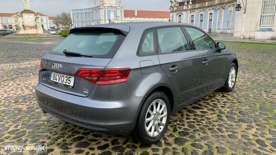 Audi A3 Sportback 1.6 TDI Attraction Ultra - 8