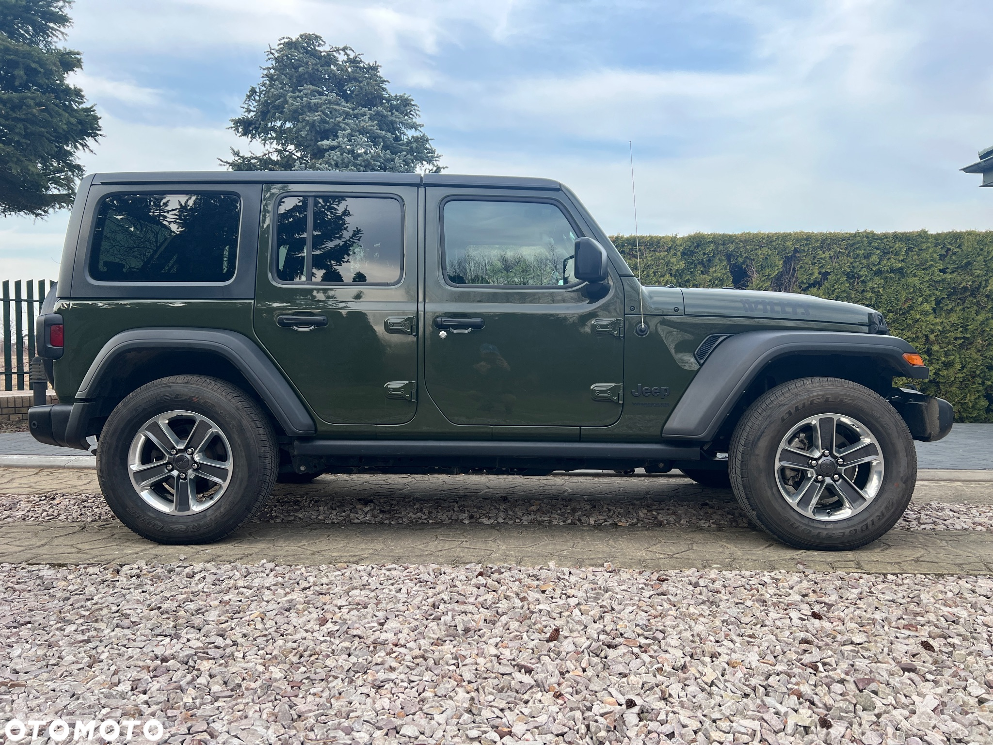 Jeep Wrangler - 11