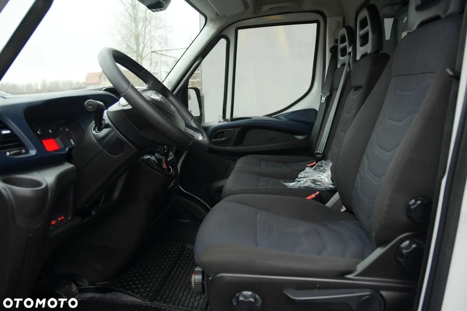 Iveco DAILY 35-140 * 2.3 Diesel HiMatic 140KM * LAWETA *100% Aluminium*Samochód  JAK NOWY!!! - 26