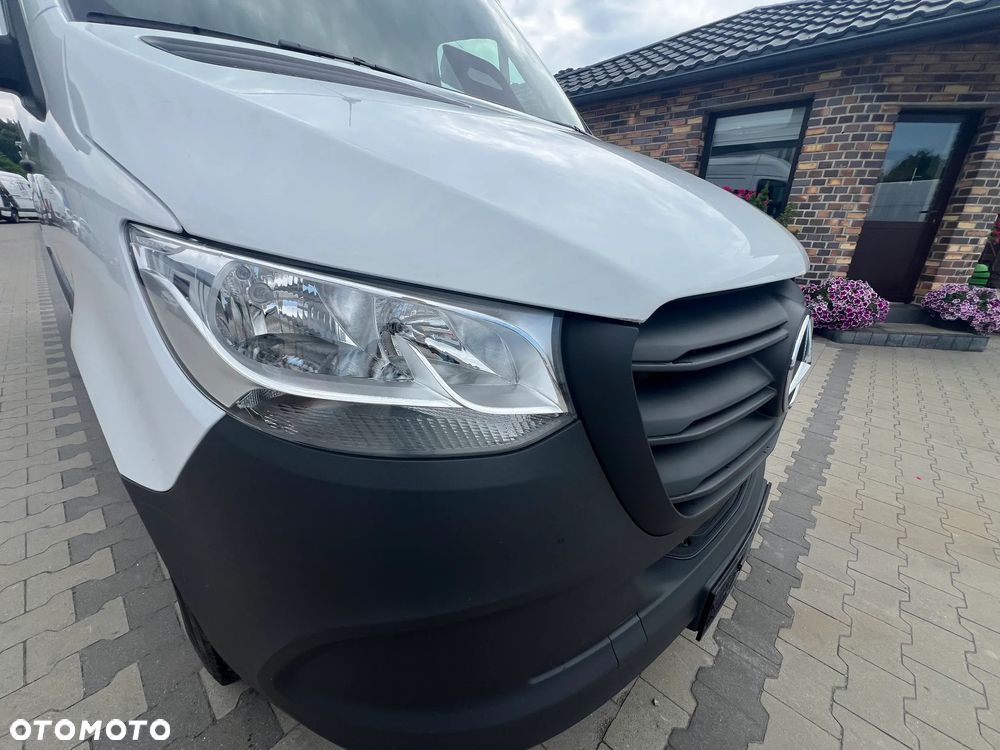 Mercedes-Benz Sprinter L2 - 26