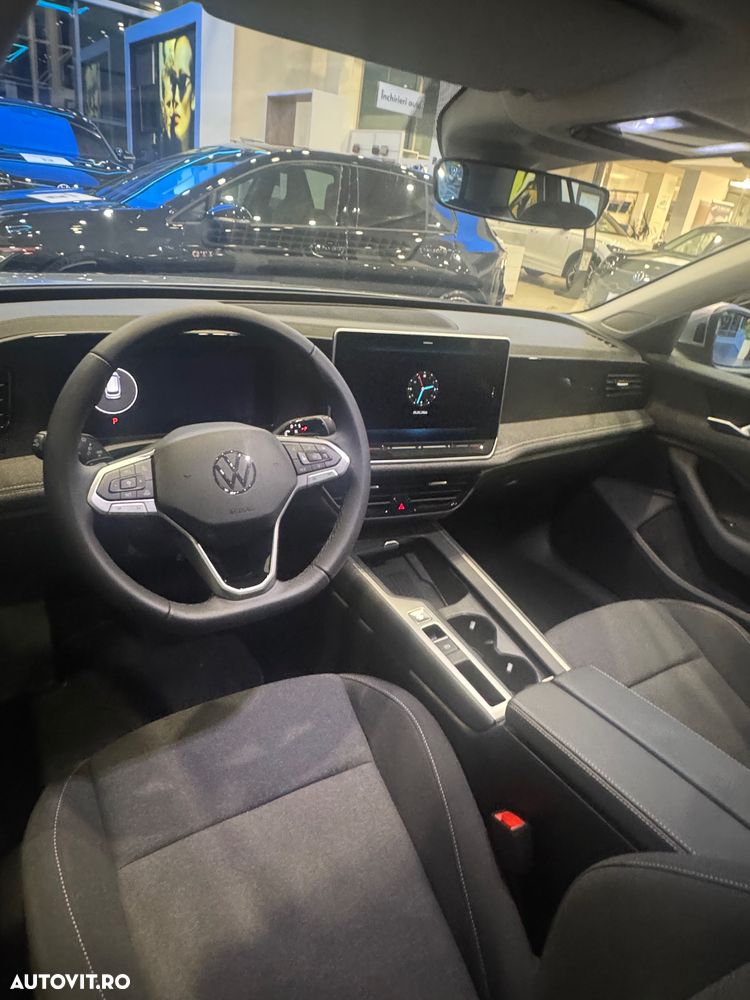 Volkswagen Passat 1.5 eTSI DSG MHEV Base - 6