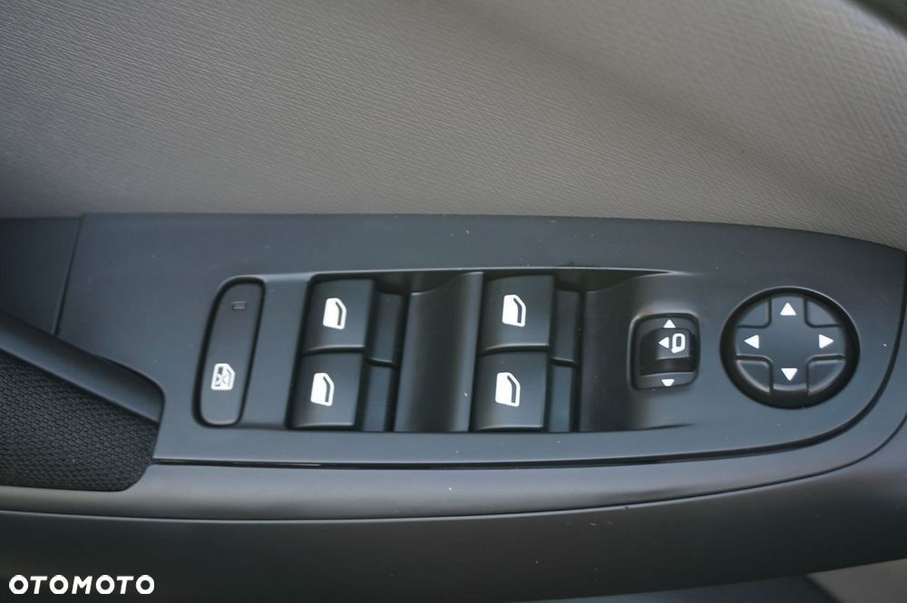 Citroën C4 Picasso - 12