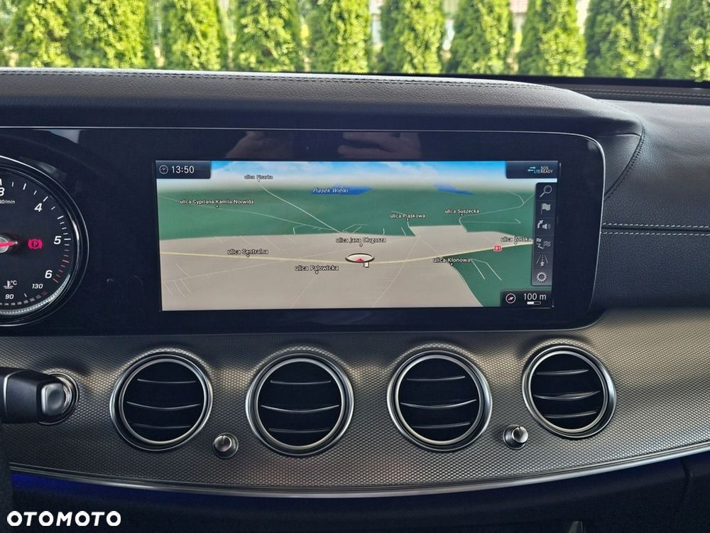 Mercedes-Benz Klasa E - 19