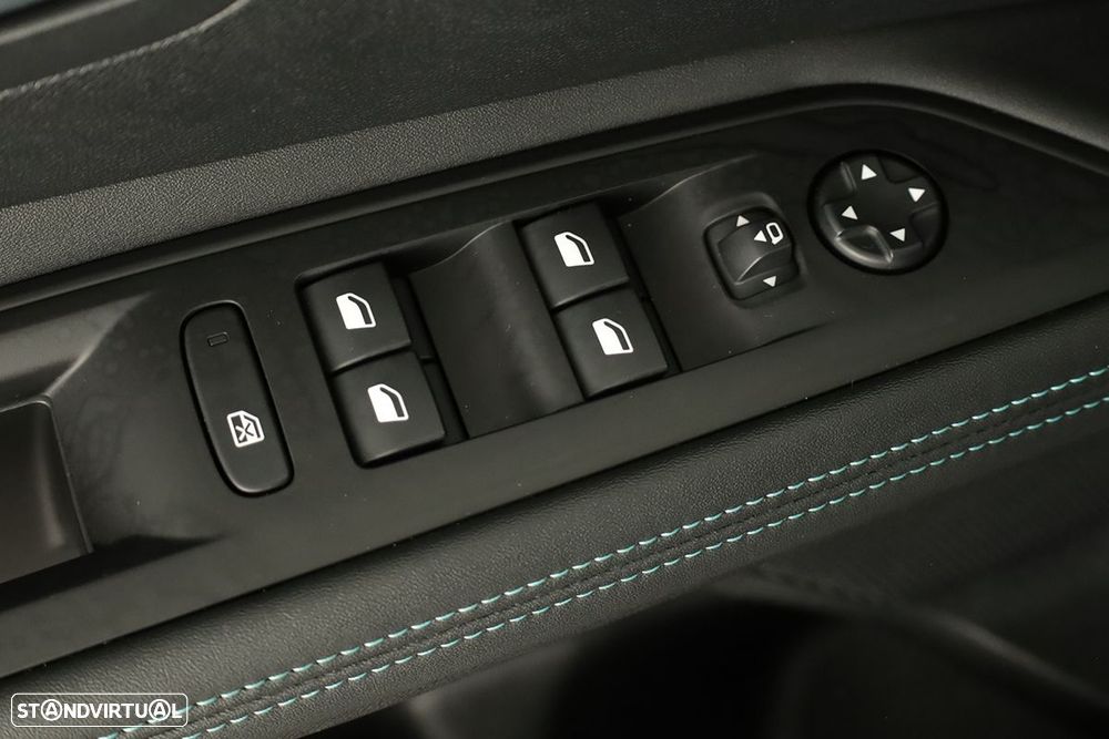 Peugeot 3008 1.2 Hybrid Allure Pack e-DCS6 - 20