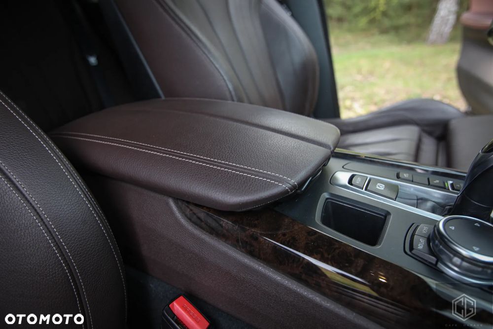 BMW X5 xDrive25d - 12