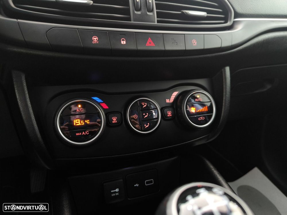 Fiat Tipo 1.3 M-Jet Lounge J17 - 14