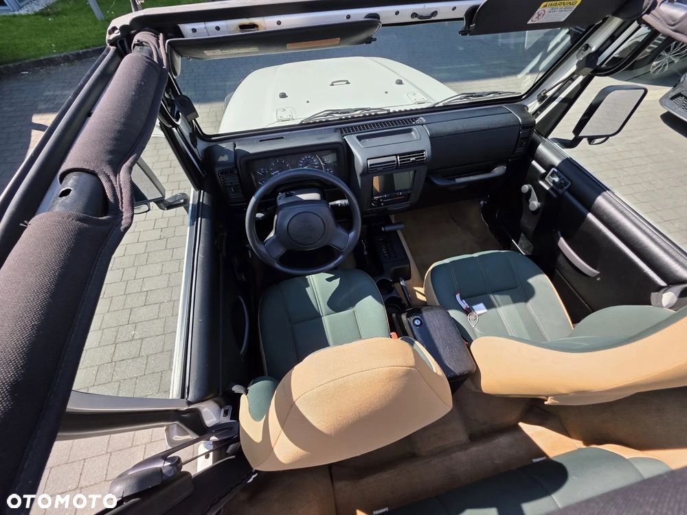 Jeep Wrangler - 22
