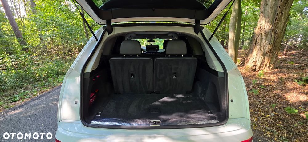 Audi Q7 - 8