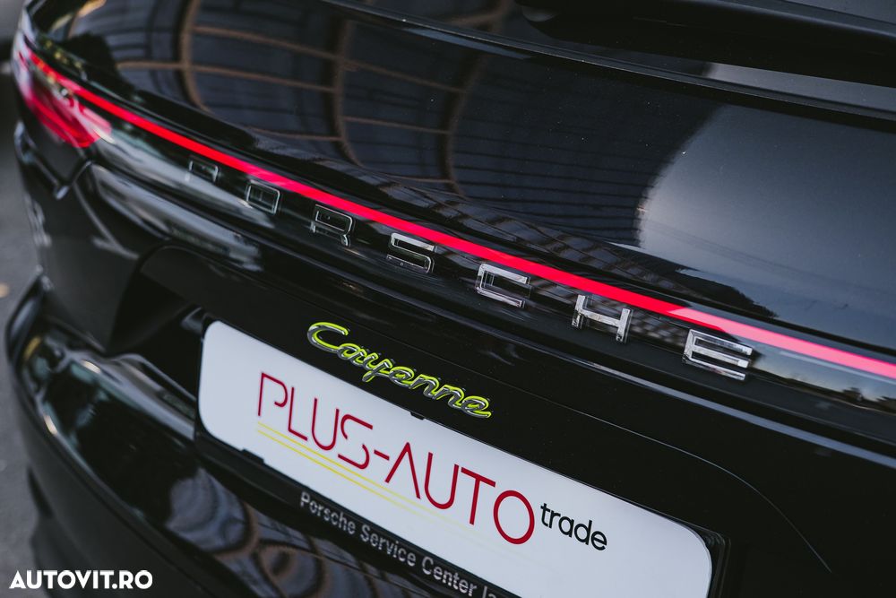 Porsche Cayenne - 15