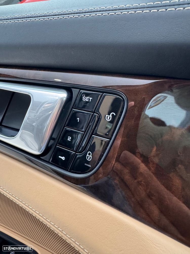 Porsche Panamera - 30