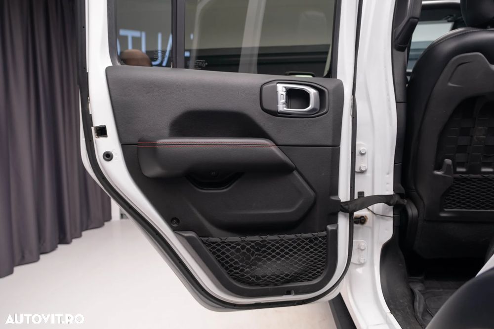 Jeep Wrangler 2.0 Turbo AT8 Rubicon - 31