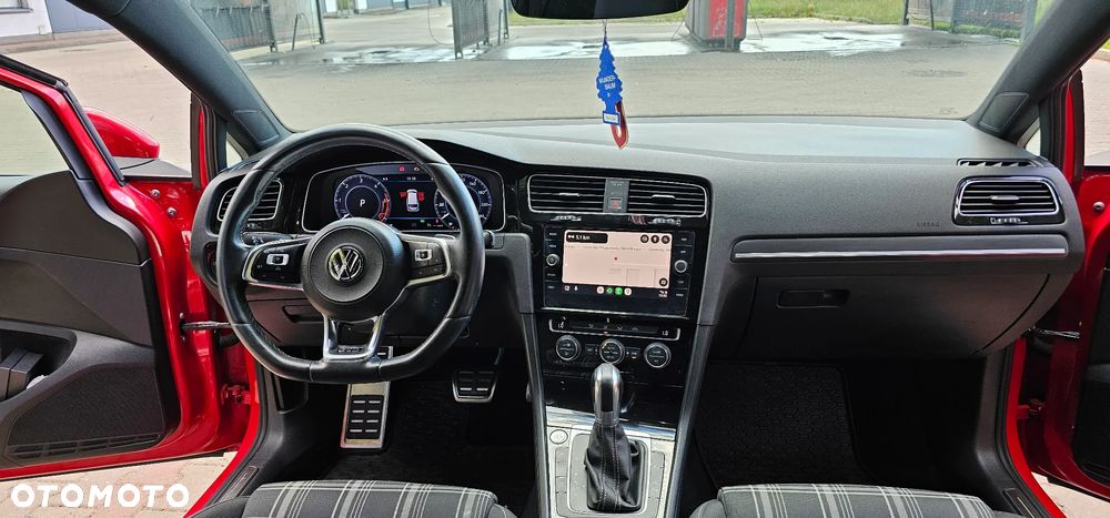 Volkswagen Golf VII 2.0 TDI BMT GTD DSG - 9