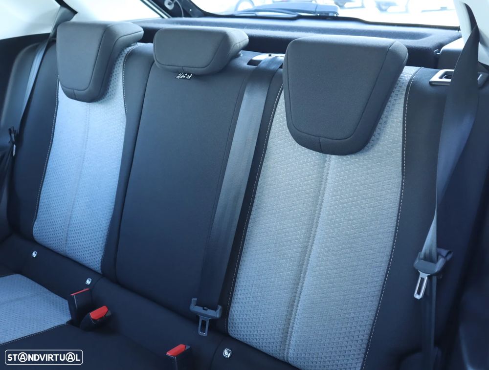 Opel Corsa 1.2 T Yes - 22