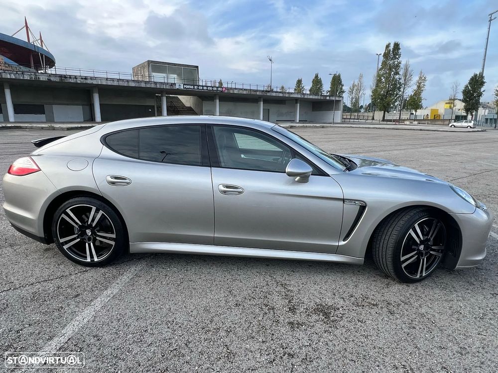 Porsche Panamera - 1