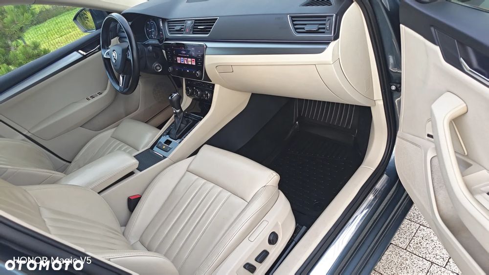 Skoda Superb 2.0 TDI DSG Premium Edition - 4