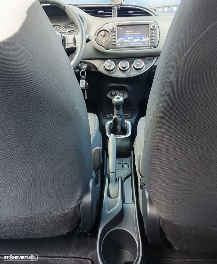 Toyota Yaris 1.0 VVT-i Exclusive - 18