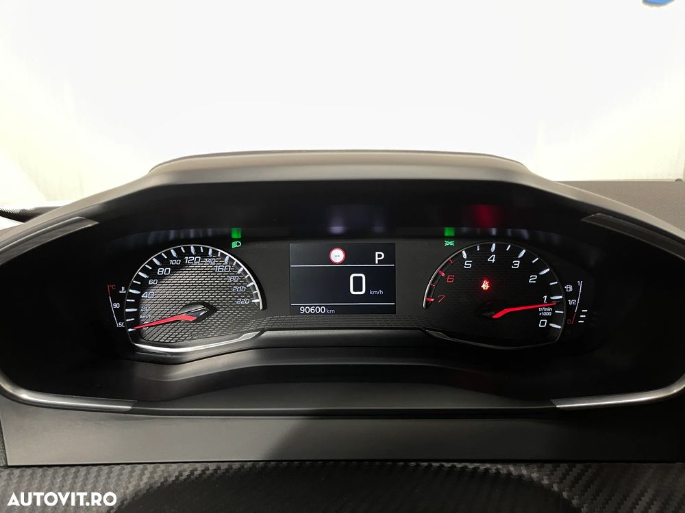 Peugeot 2008 1.5 BlueHDI 130 S&S EAT8 Allure - 26