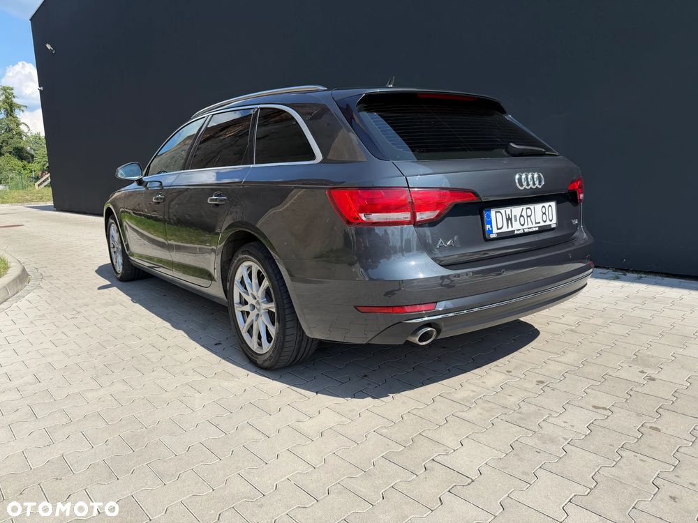 Audi A4 Avant 2.0 TDI S tronic - 4