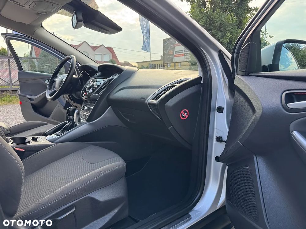 Ford Focus - 30
