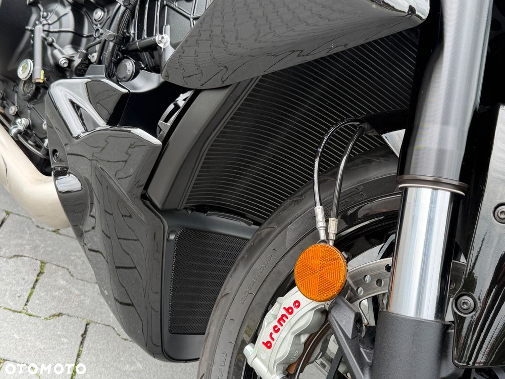 Ducati Diavel - 21