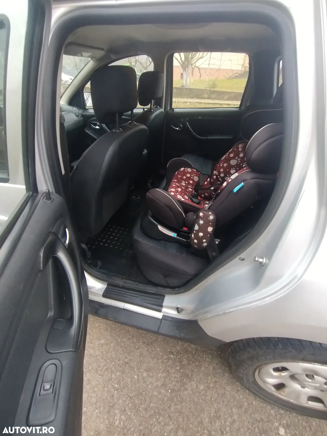 Dacia Duster 1.5 dCi 4x2 Laureate - 5