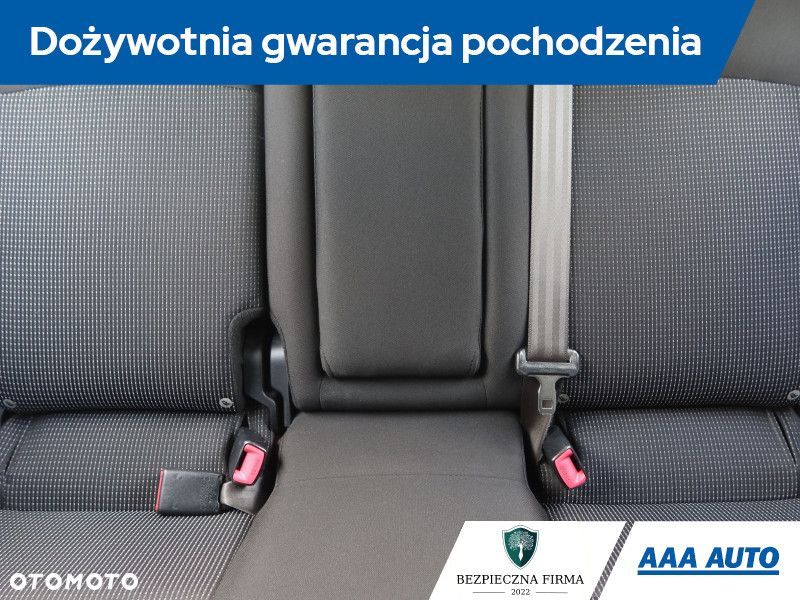 Mitsubishi Lancer - 12