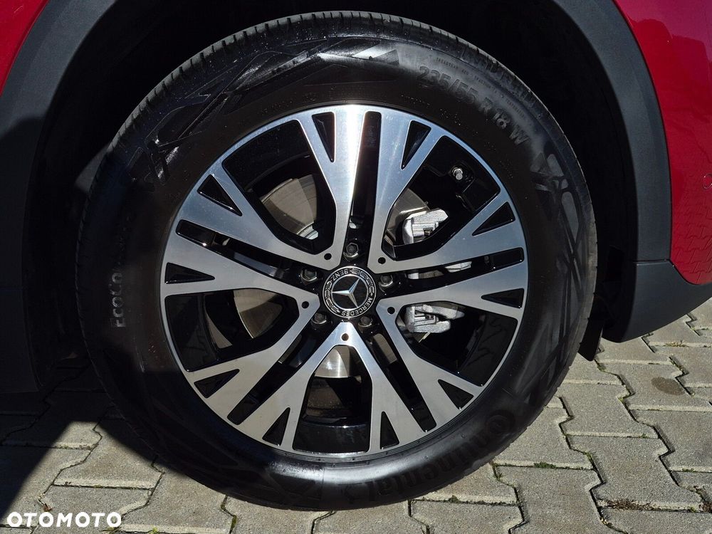 Mercedes-Benz GLA - 12